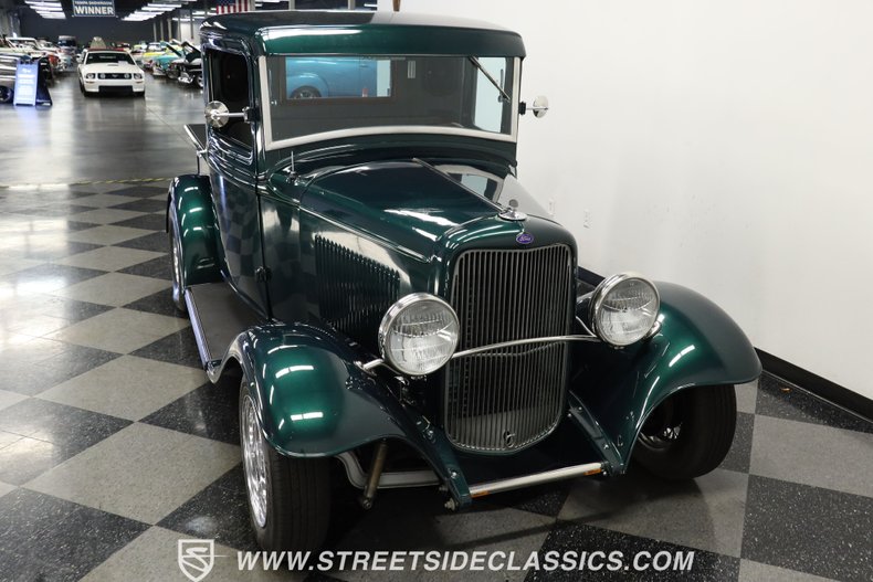 Ford-Pickup-1932-Dark-Green-Metallic-Gray-31