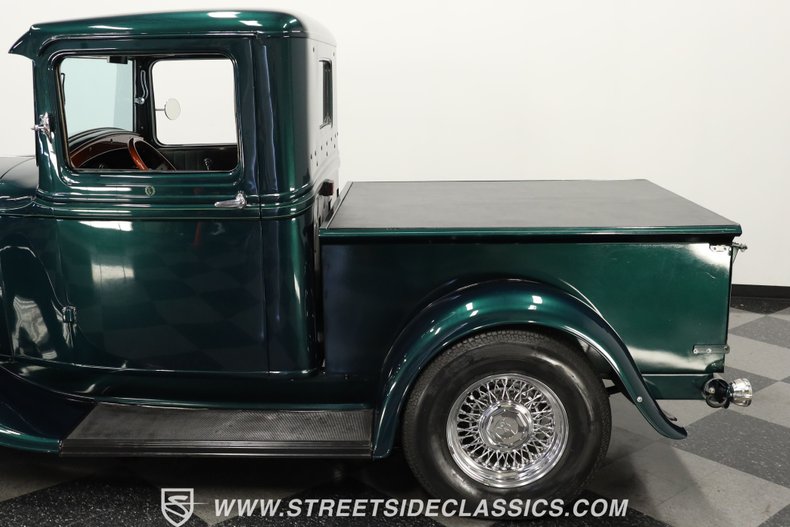 Ford-Pickup-1932-Dark-Green-Metallic-Gray-39