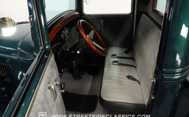 Ford-Pickup-1932-Dark-Green-Metallic-Gray-46