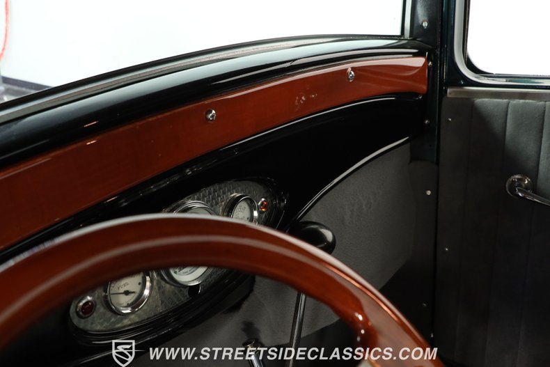 Ford-Pickup-1932-Dark-Green-Metallic-Gray-8