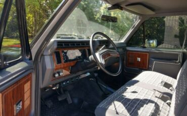 Ford-Pickup-1984-10
