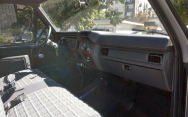 Ford-Pickup-1984-11