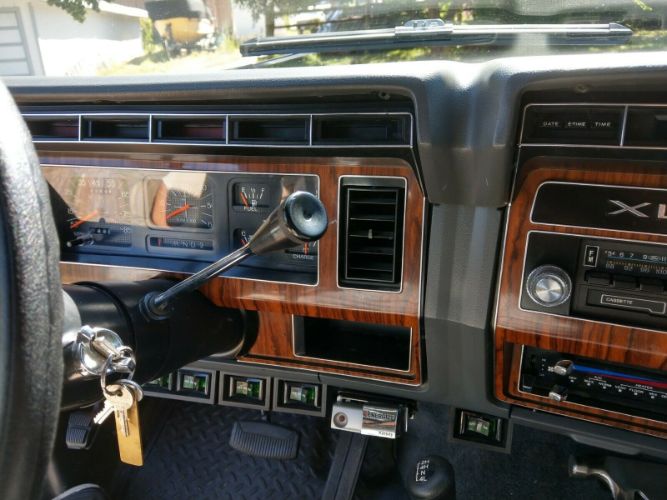 Ford-Pickup-1984-18