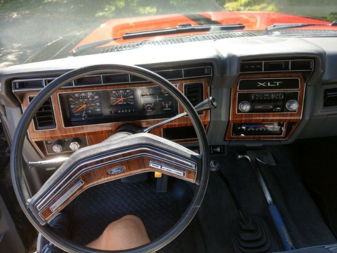 Ford-Pickup-1984-19