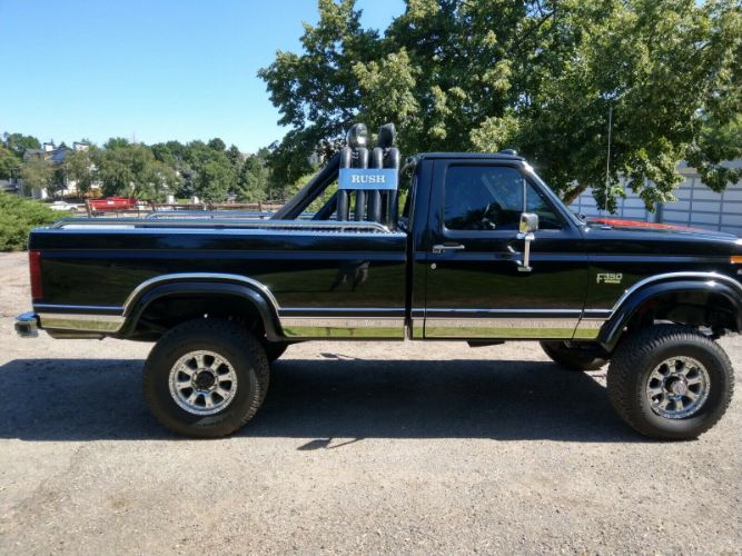 Ford-Pickup-1984-7