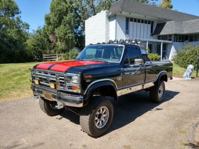 Ford-Pickup-1984