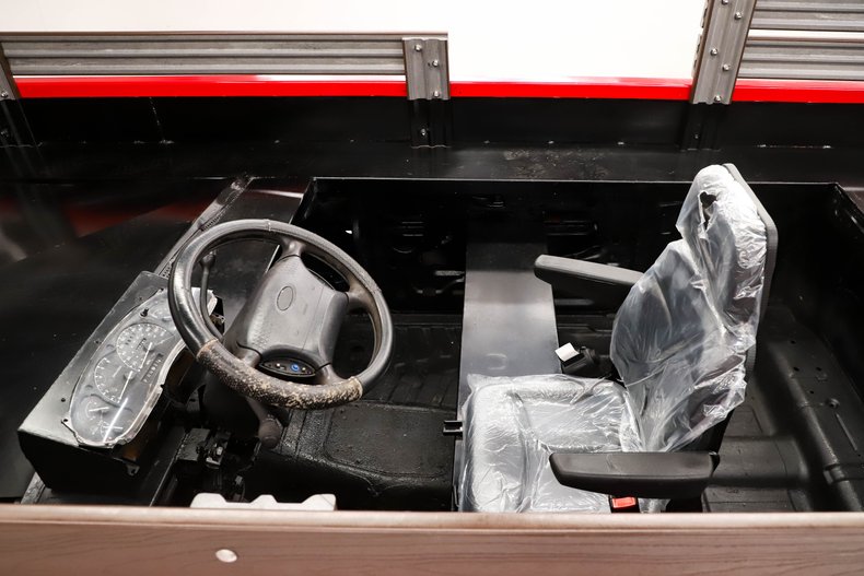Ford-Pickup-1993-Red-Black-32