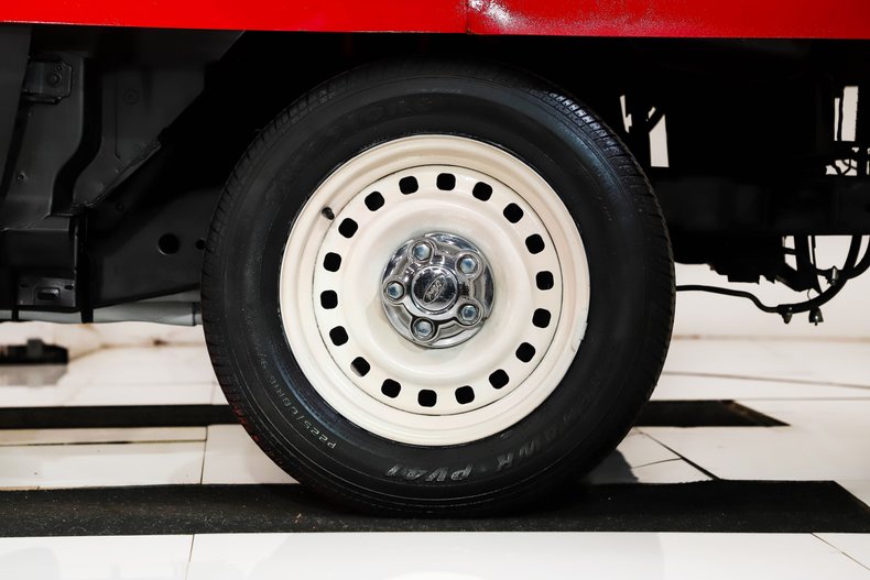 Ford-Pickup-1993-Red-Black-36