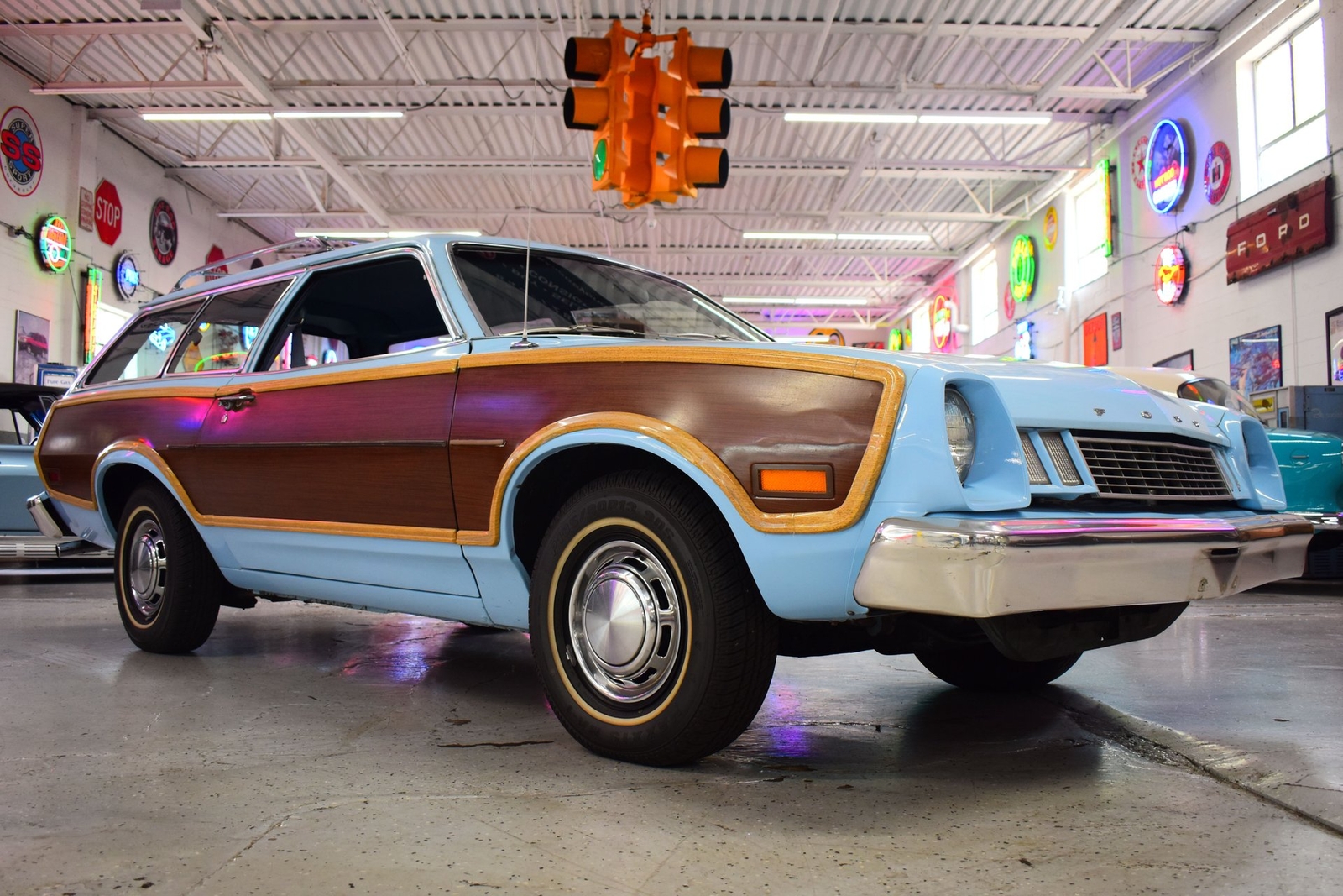 Ford-Pinto-1977-Wagon-2