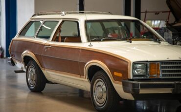 Ford-Pinto-Squire-2-Door-1980-2-Door-Station-Wagon-10
