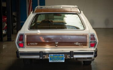 Ford-Pinto-Squire-2-Door-1980-2-Door-Station-Wagon-16