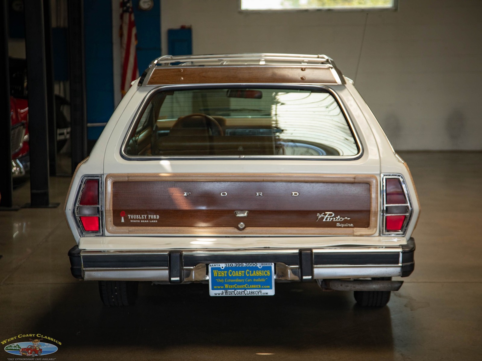 Ford-Pinto-Squire-2-Door-1980-2-Door-Station-Wagon-16