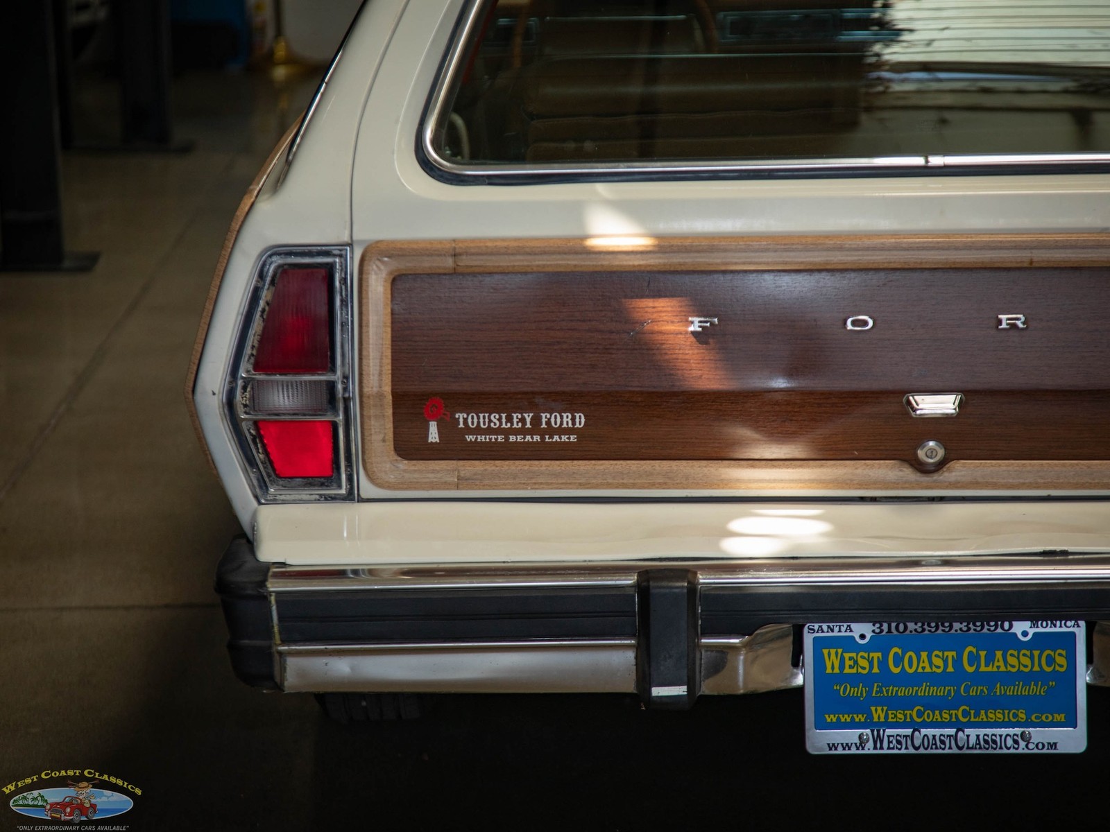 Ford-Pinto-Squire-2-Door-1980-2-Door-Station-Wagon-17
