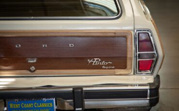 Ford-Pinto-Squire-2-Door-1980-2-Door-Station-Wagon-19