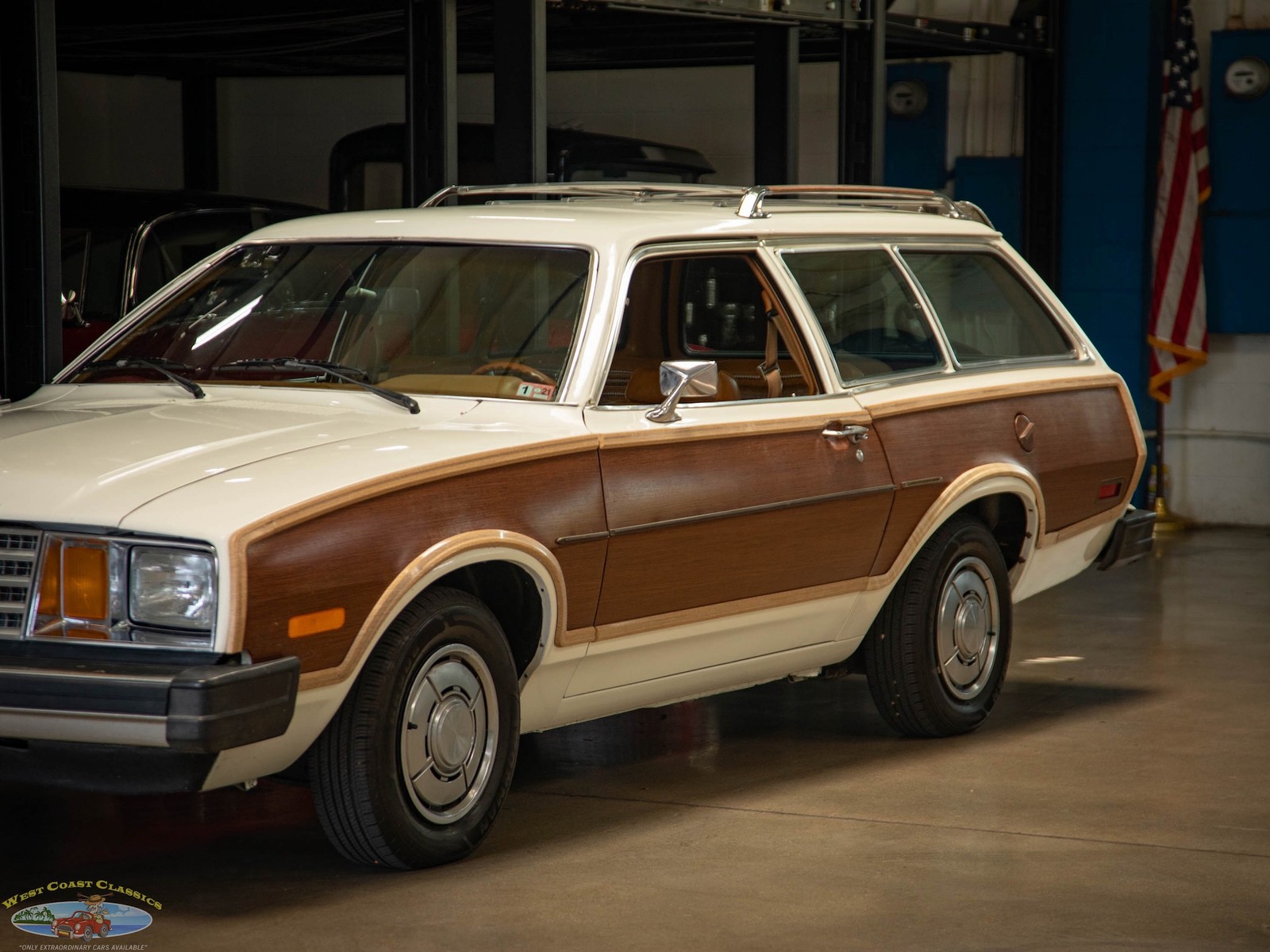 Ford-Pinto-Squire-2-Door-1980-2-Door-Station-Wagon-8