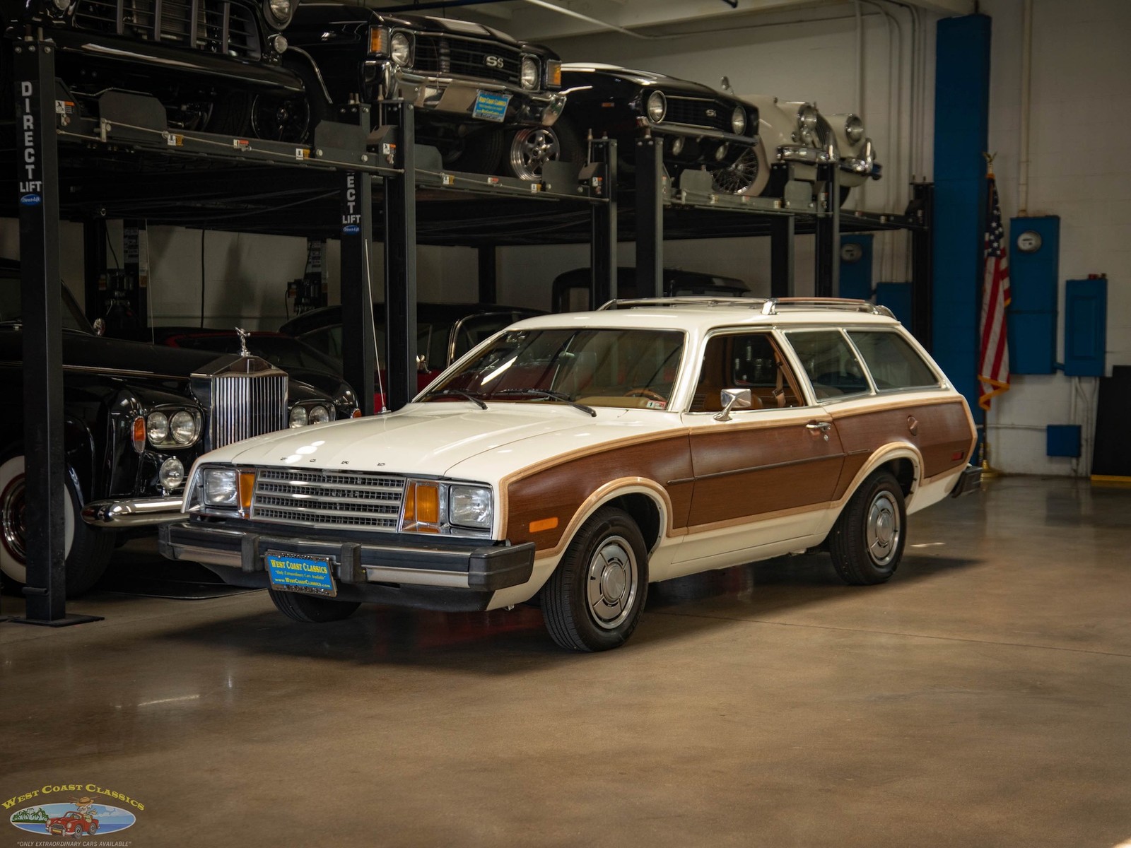 Ford-Pinto-Squire-2-Door-1980-2-Door-Station-Wagon