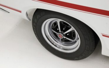 Ford-Ranchero-1969-White-Black-42