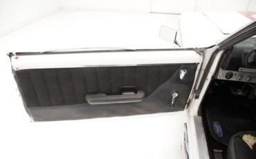 Ford-Ranchero-1969-White-Black-47