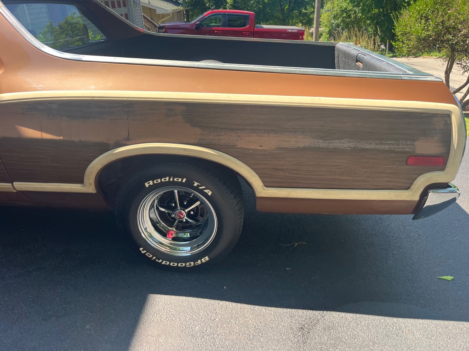Ford-Ranchero-1972-Standard-Cab-Pickup-9