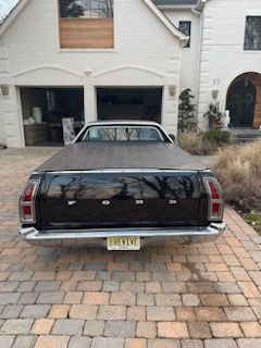 Ford-Ranchero-1976-Black-21