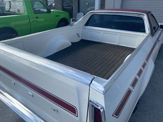 Ford-Ranchero-1979-White-13