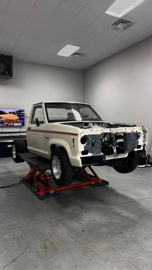 Ford-Ranger-1988-white-3