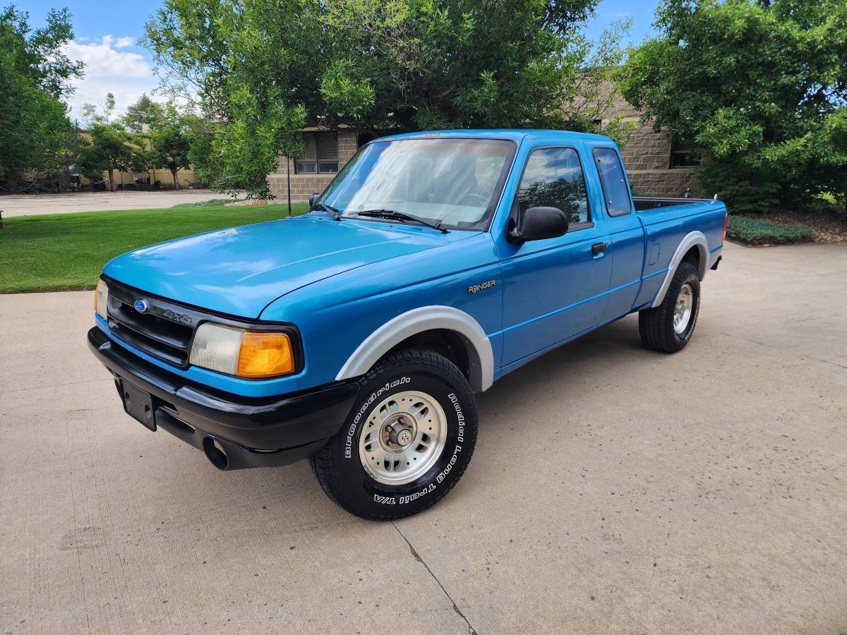 Ford-Ranger-xlt-1993-blue