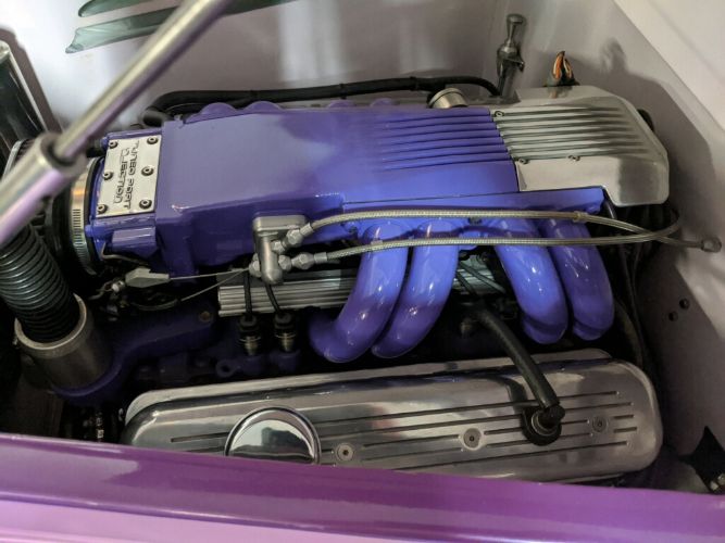 Ford-Roadster-1931-Purple-Cream-17