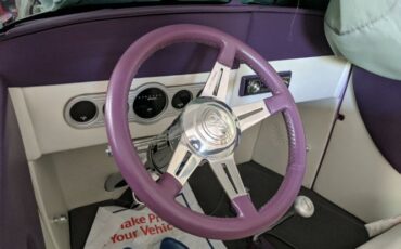 Ford-Roadster-1931-Purple-Cream-3
