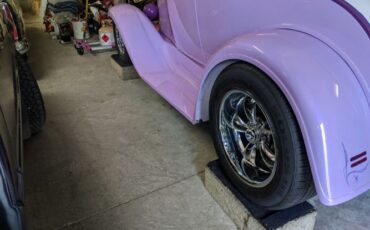 Ford-Roadster-1931-Purple-Cream-7
