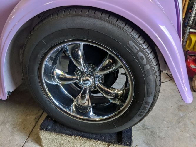 Ford-Roadster-1931-Purple-Cream-8