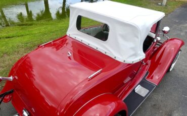 Ford-Roadster-1931-Red-White-and-Black-17