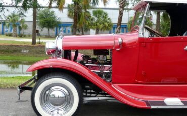 Ford-Roadster-1931-Red-White-and-Black-40