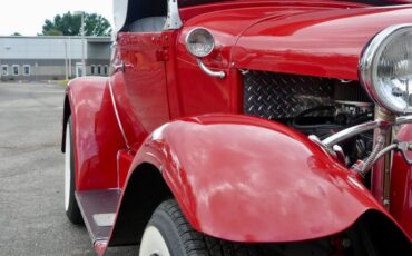 Ford-Roadster-1931-Red-White-and-Black-43