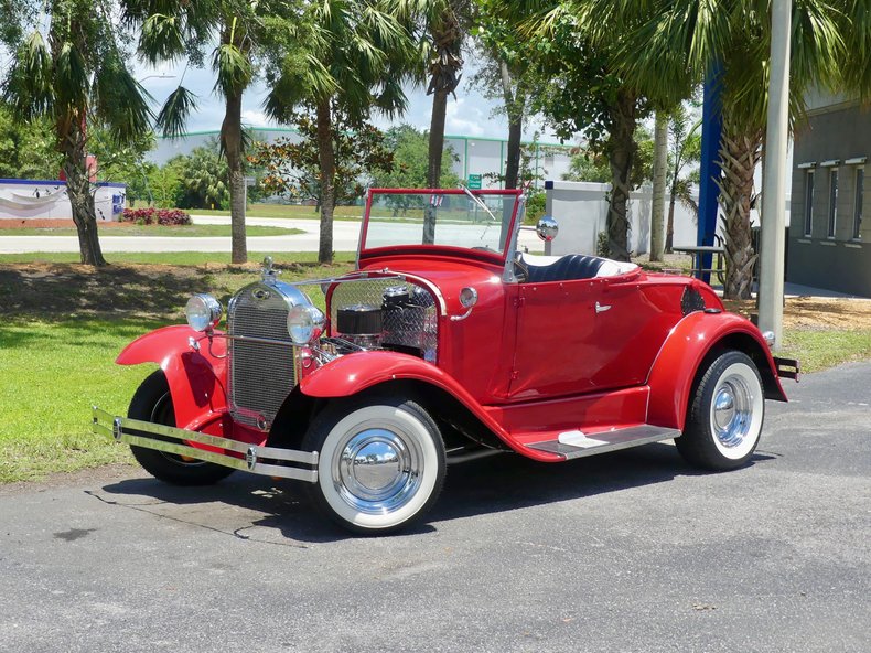 Ford-Roadster-1931-Red-White-and-Black-6
