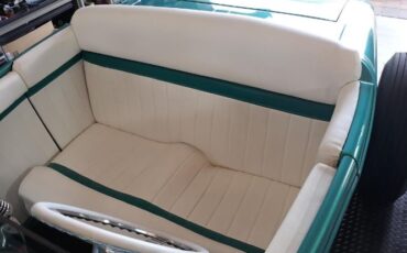 Ford-Roadster-1932-10