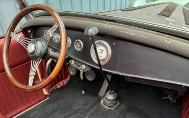 Ford-Roadster-1932-11