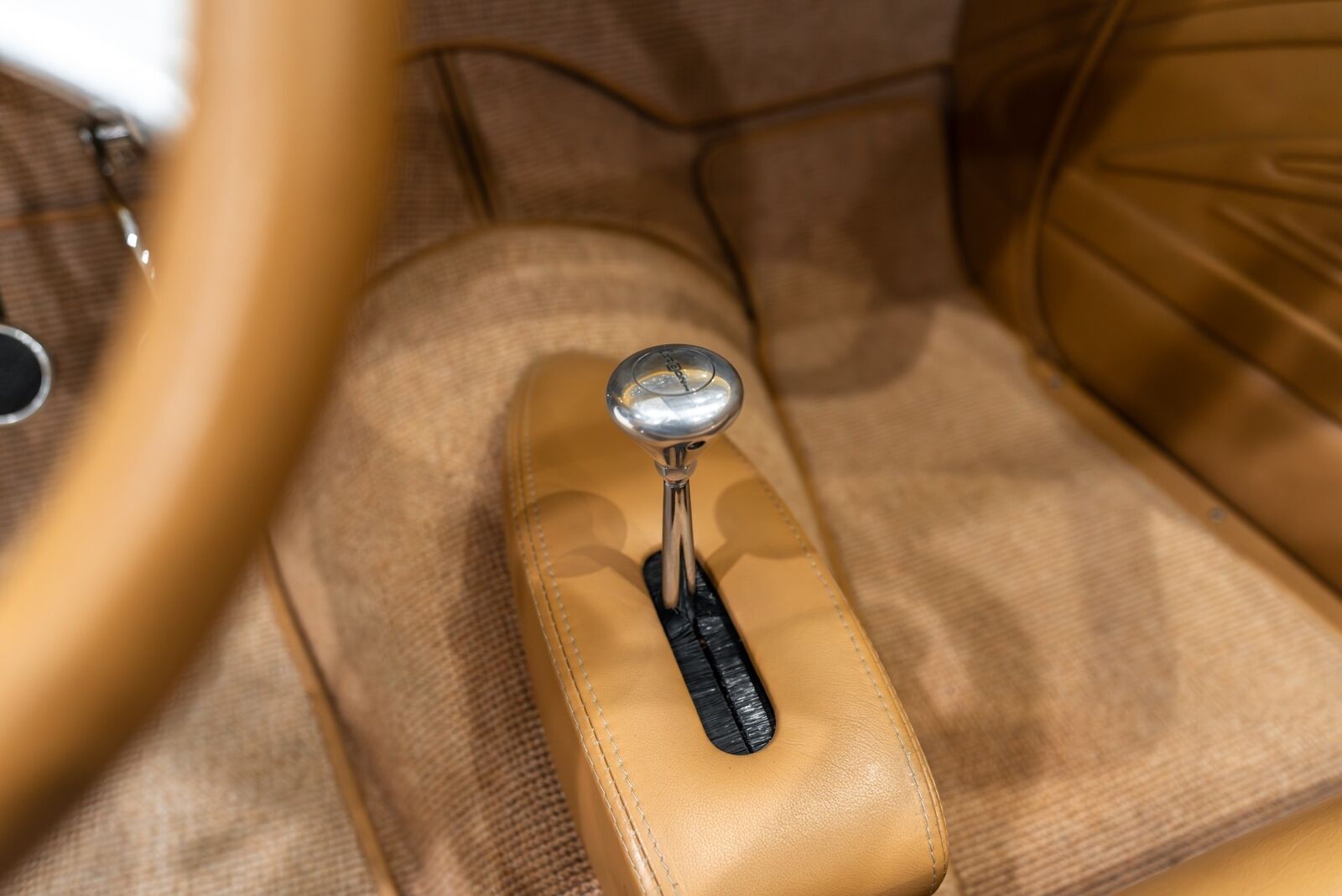Ford-Roadster-1932-11