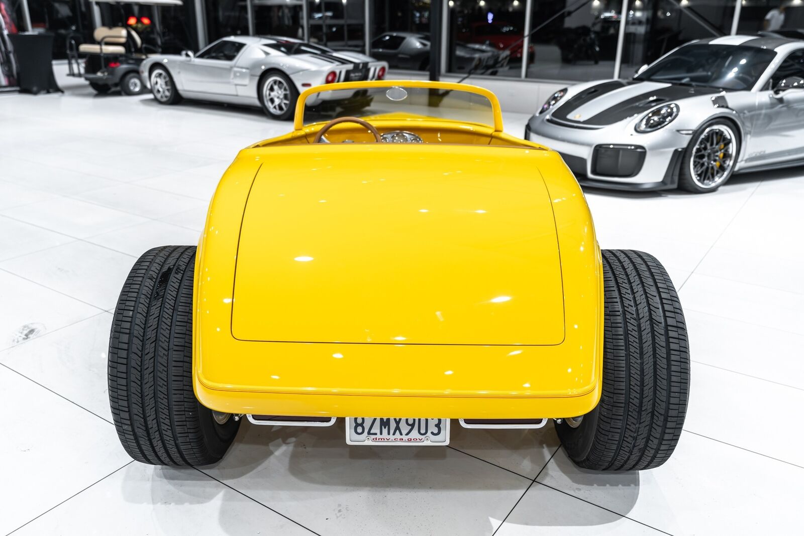 Ford-Roadster-1932-2