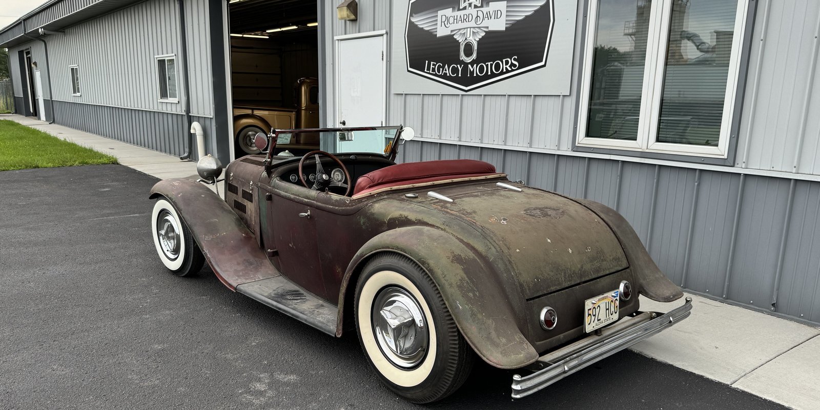 Ford-Roadster-1932-5