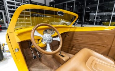 Ford-Roadster-1932-6
