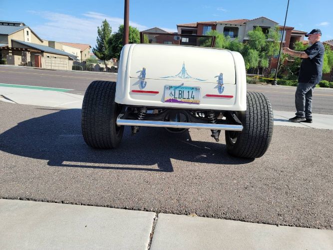 Ford-Roadster-1932-Custom-5