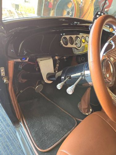 Ford-Roadster-1932-Custom-7