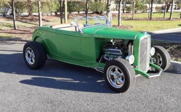 Ford-Roadster-1932-Green-10