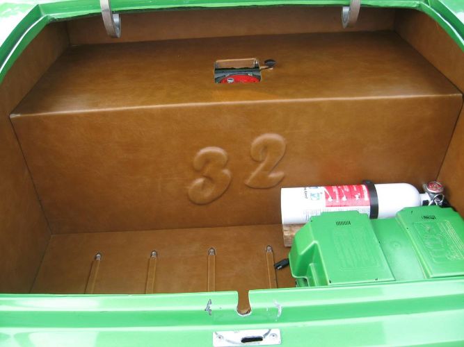 Ford-Roadster-1932-Green-3