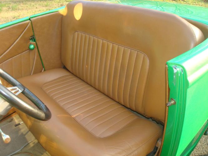 Ford-Roadster-1932-Green-8