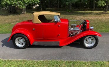 Ford-Roadster-1932-Red-17