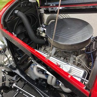 Ford-Roadster-1932-Red-2