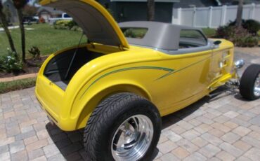Ford-Roadster-1932-Yellow-Custom-leather-22