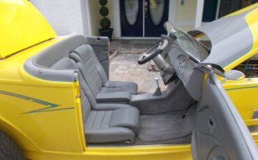 Ford-Roadster-1932-Yellow-Custom-leather